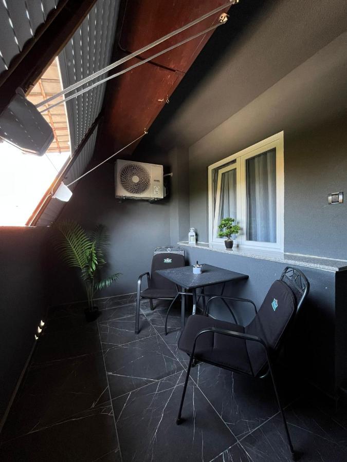 Aby Apartment สลาวอนสกีบรอด ภายนอก รูปภาพ