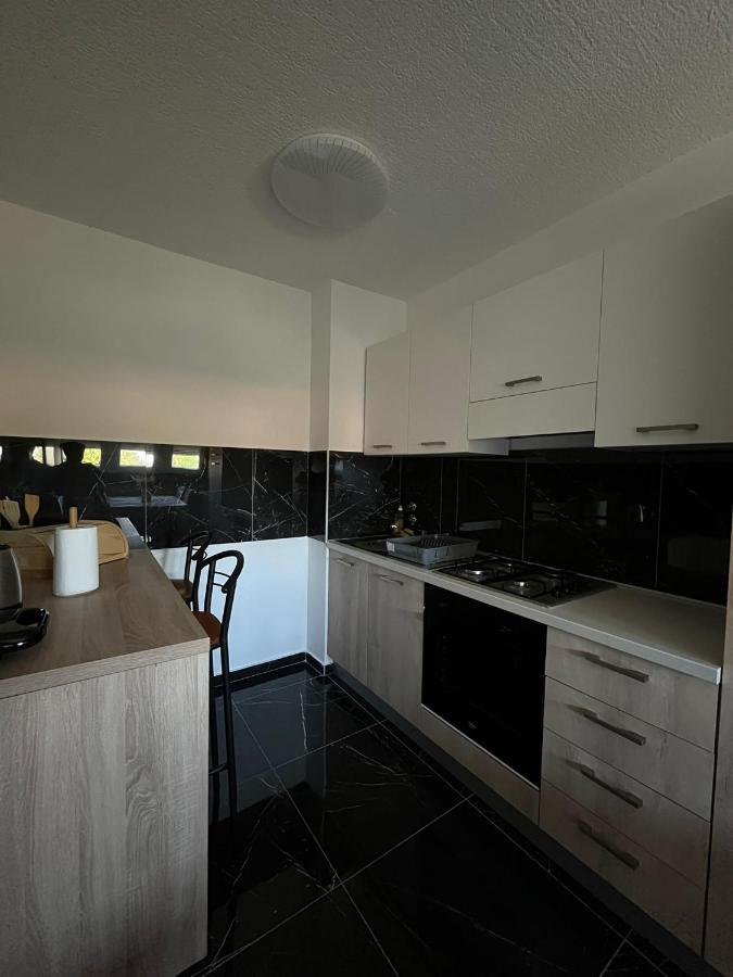 Aby Apartment สลาวอนสกีบรอด ภายนอก รูปภาพ