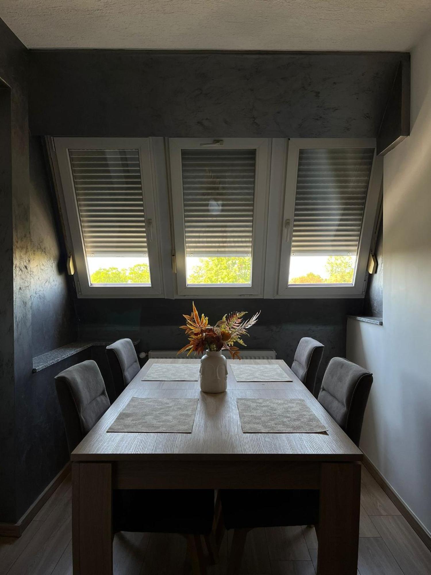 Aby Apartment สลาวอนสกีบรอด ห้อง รูปภาพ